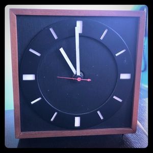MCM Zaklady Predom-metron 1975 Clock